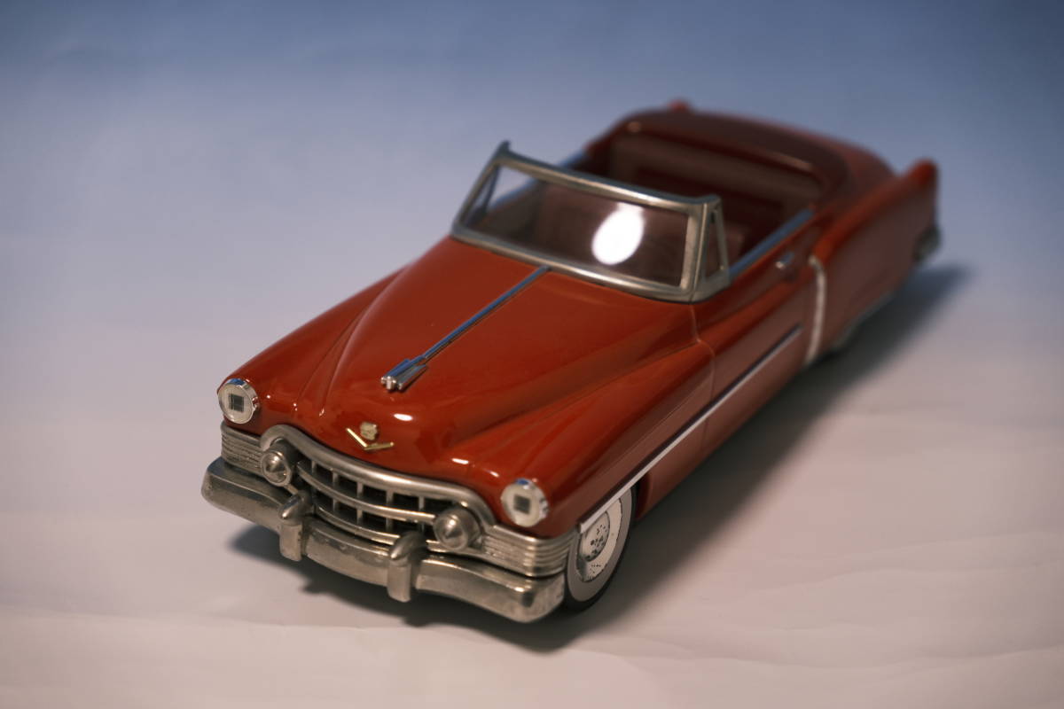 キャデラック 0 セダン Cadillac ブリキ フィフティーズ社