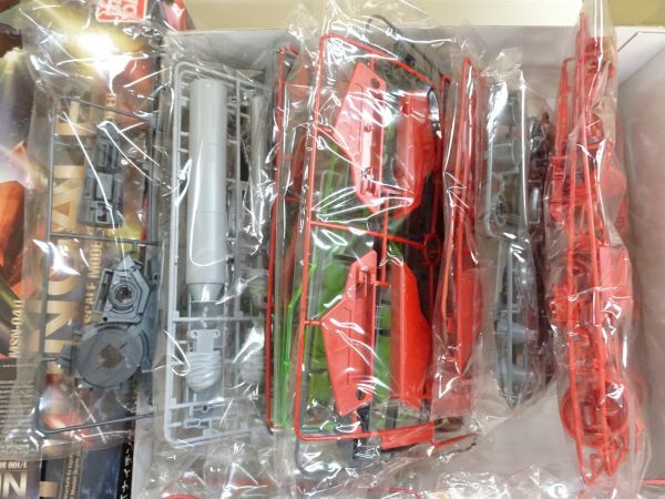 #z11【梱140】バンダイ 逆襲のシャア ナイチンゲール 1/100 機動戦士ガンダム 逆襲の HGHGUC