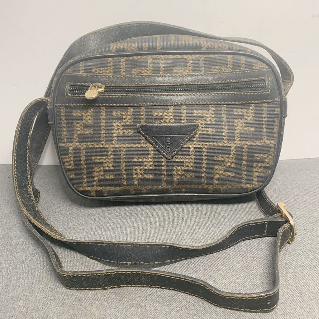 フェンディ FENDI ショルダーバッグ ヴィンテージ マカダム柄 斜め掛け バッグ 現状品!