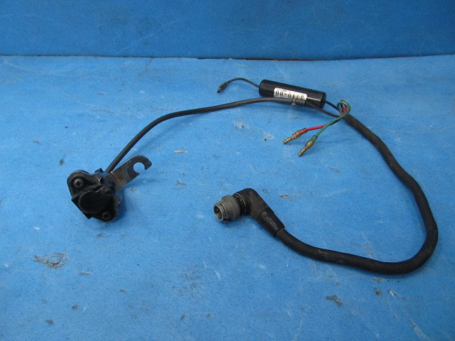 白バイ無線機ケーブル? 無線機ボックス 1