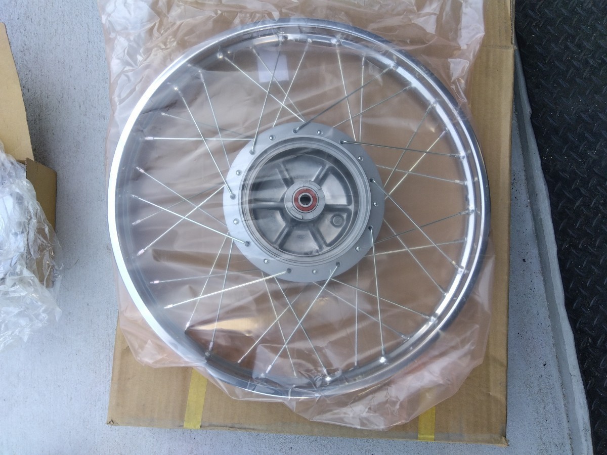 スーパーカブ90 ビッグドラム 新品 未使用 フロントホイール HA02 JA07