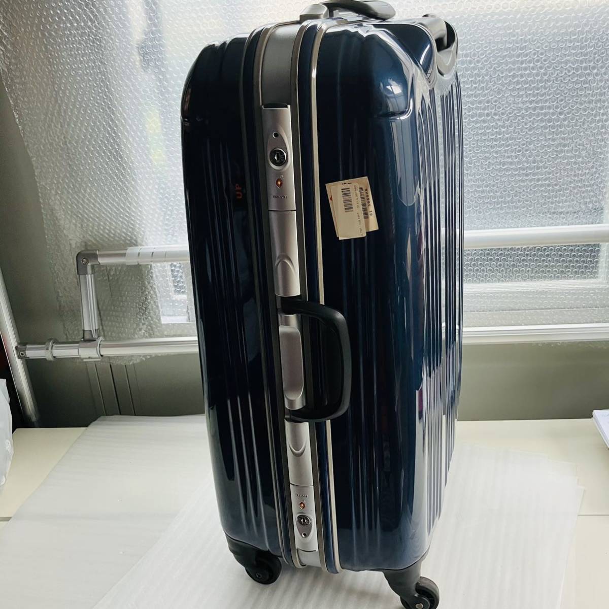 ネイビー 大型トランク 鍵付き 大容量TSAロック付きスーツケース M 鍵