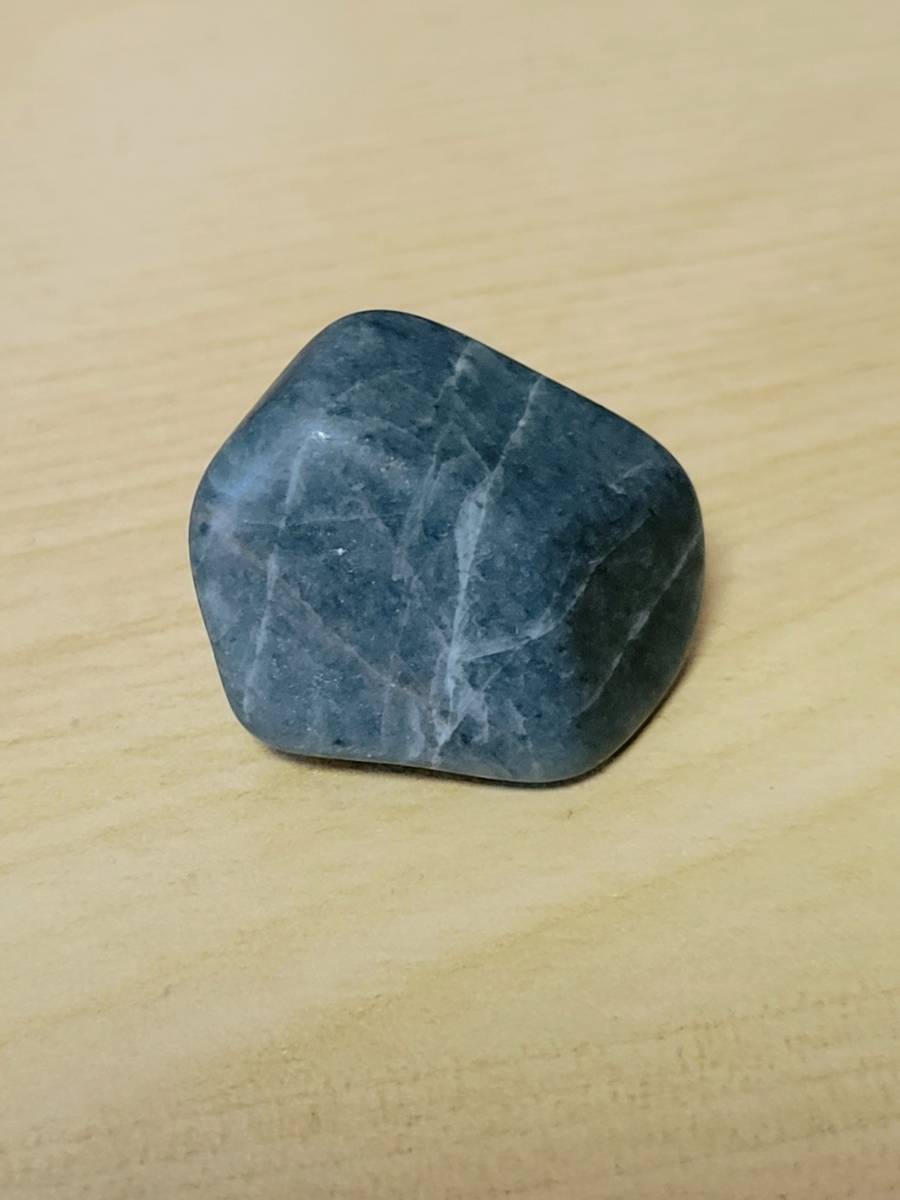 糸魚川翡翠　39グラム　市振海岸　青　原石　送料無料 糸魚川翡翠 39グラム 市振海岸 青 原石 送料無料