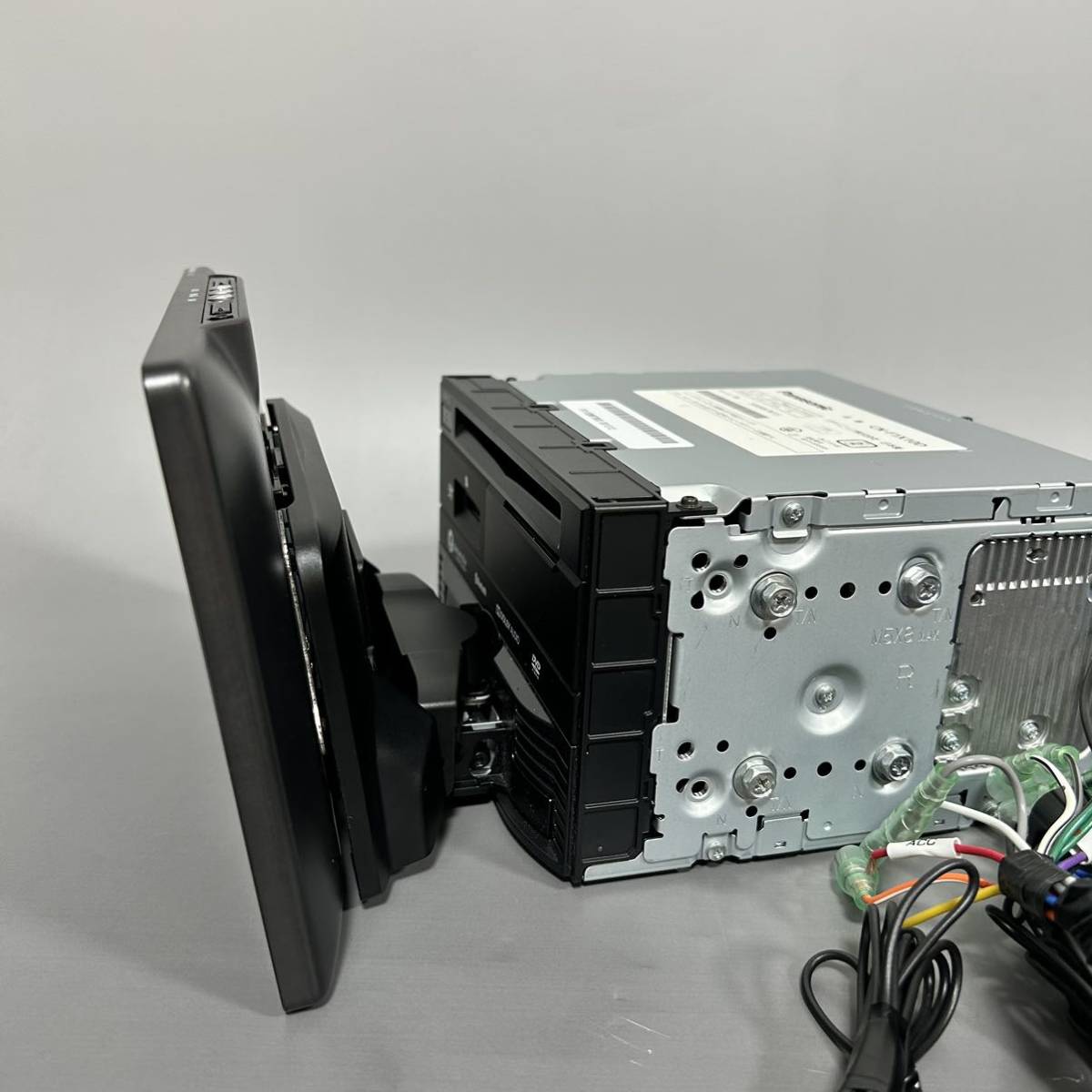 2019年モデル 10インチ カーナビ Panasonic Strada パナソニック