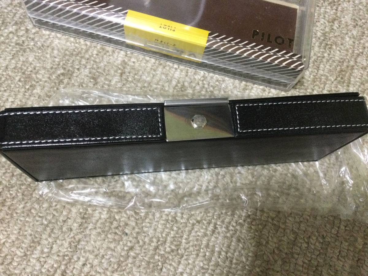 昭和レトロ パイロット 本革 高級筆入れ 筆箱 未使用 PILOT(ペンケース 