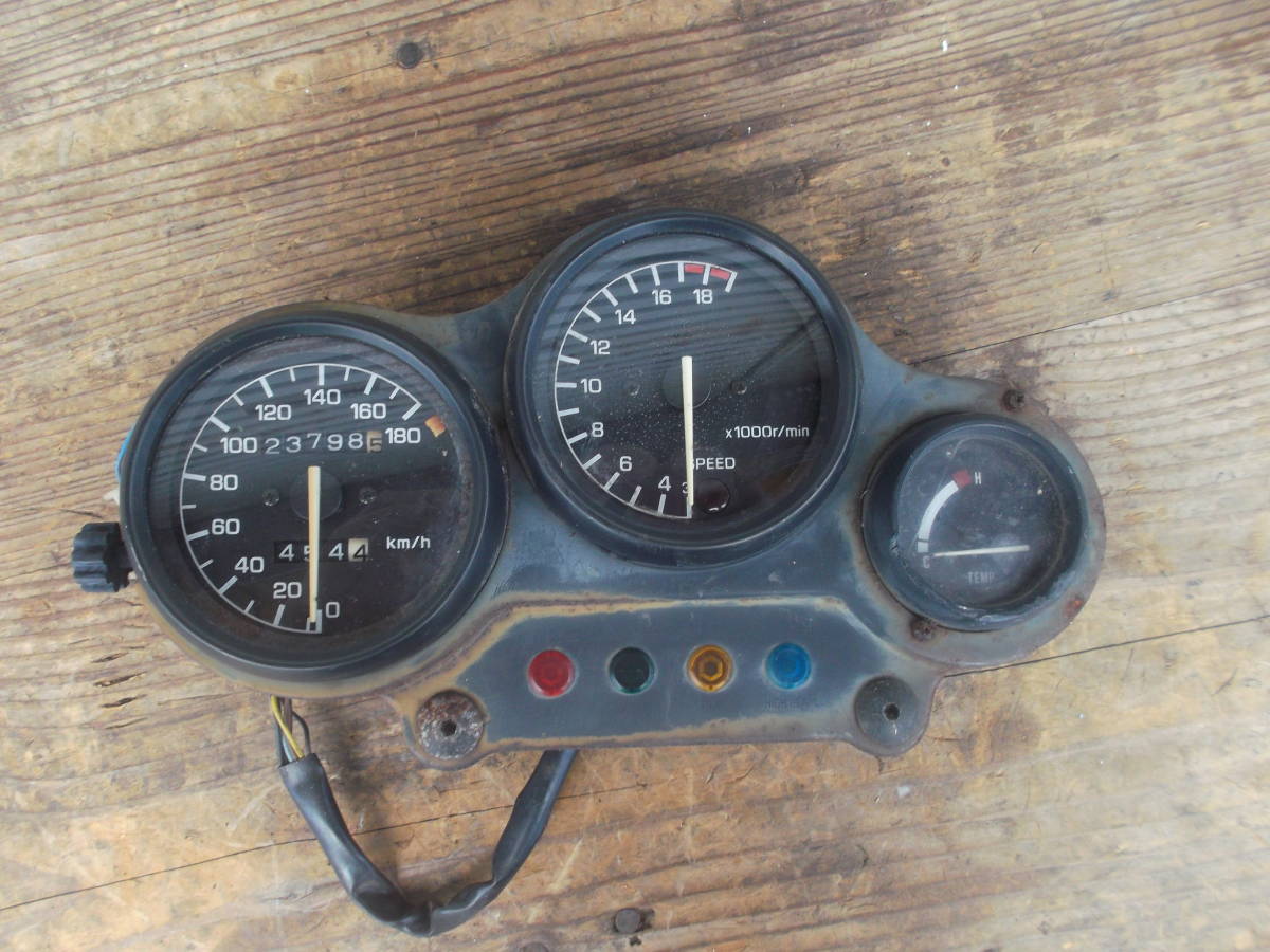 FZR250 2kr 純正メーター倉庫保管品 YAMAHA ヤマハ FZR250 (2KR) 純正メーター ジャンク品 修理ベース 補修