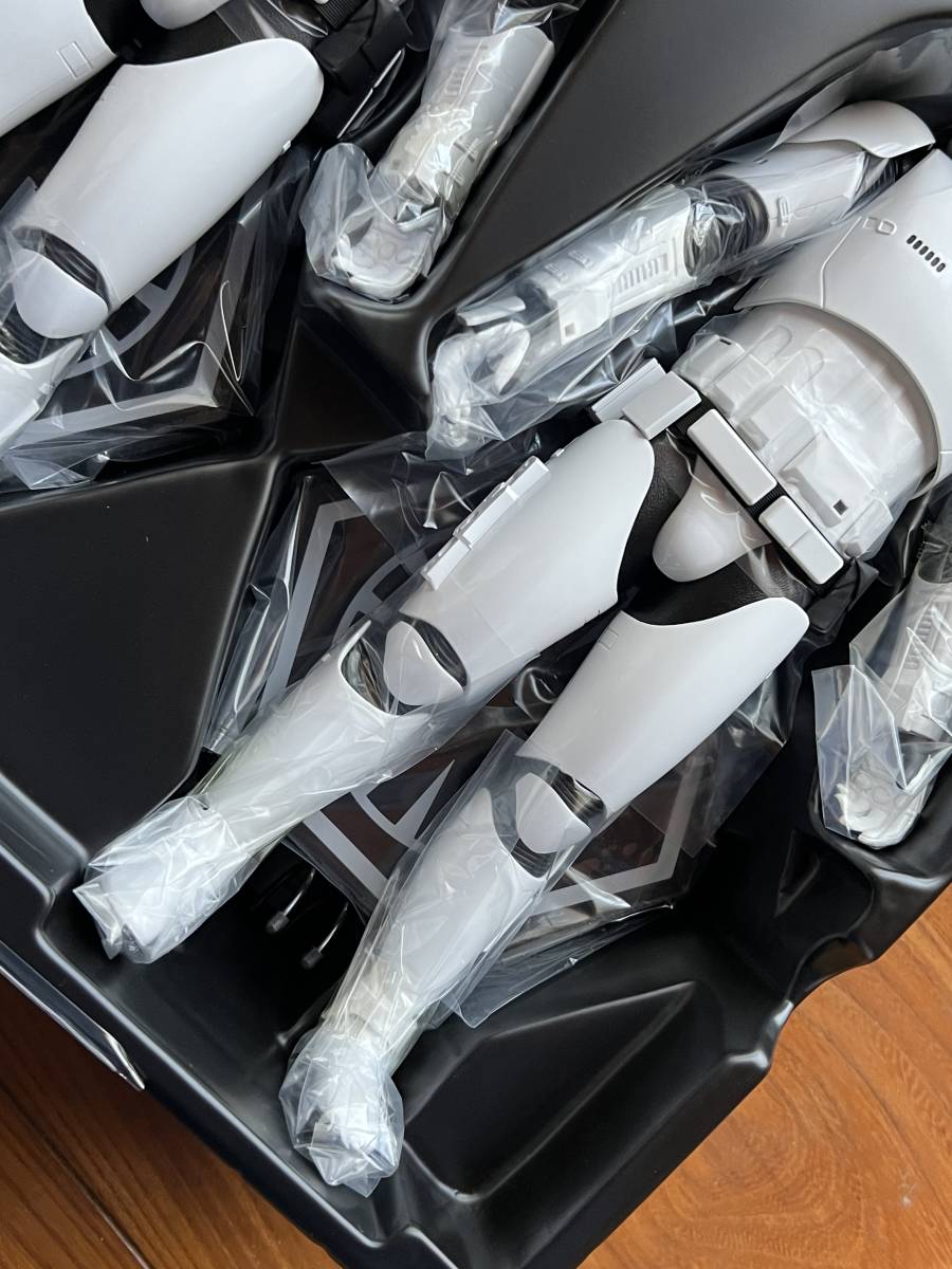 ホットトイズ ムービーマスターピース スターウォーズ フォースの覚醒 ファーストオーダー ストームトルーパー 通常版＆将校版 2体セット_6