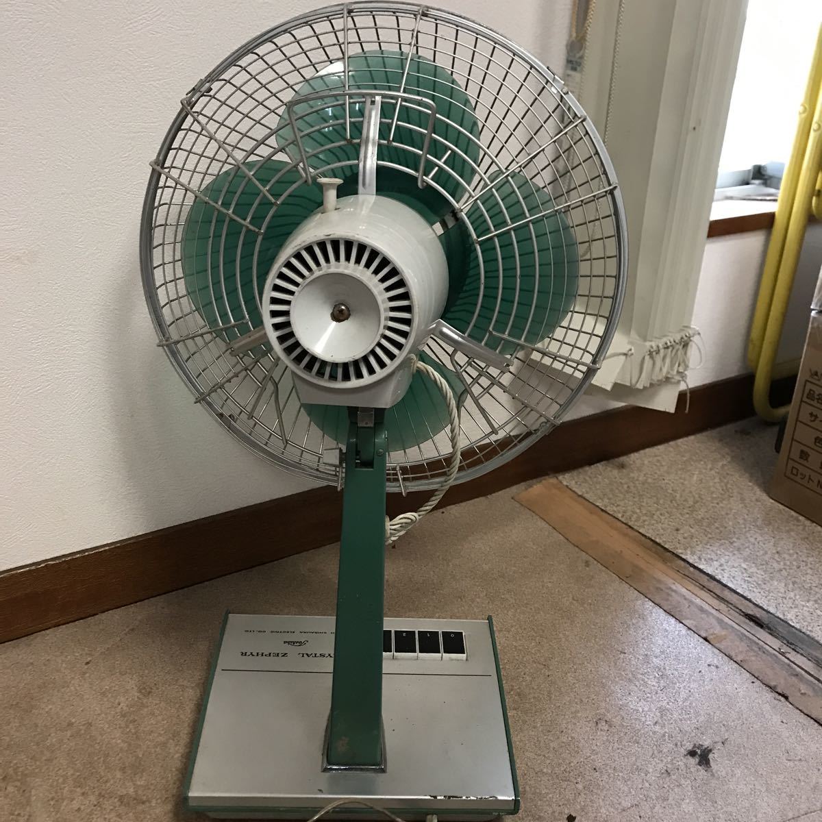 TOSHIBA/東芝 CRYSTAL ZEPHYR 扇風機 AP 中古品 ジャンク 昭和レトロ 