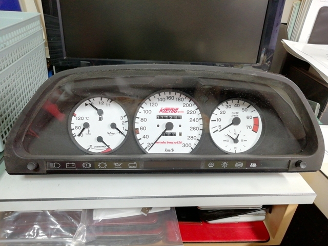 ケーニッヒ KOENIG W126 ホワイトメーター メルセデスベンツ Sクラス 