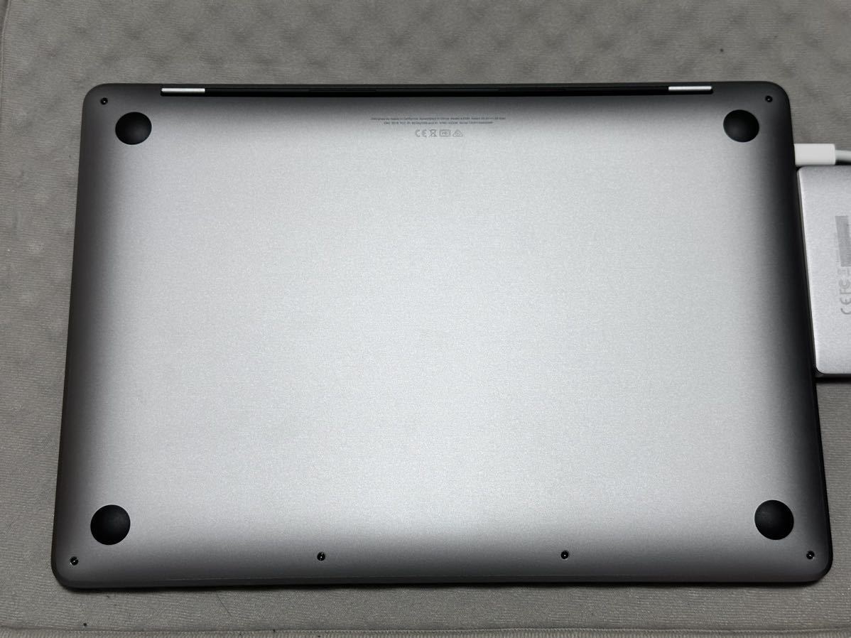 新品同様品 箱付き Apple MacBook Pro 13インチ M1 2020 SSD2TB 8GB