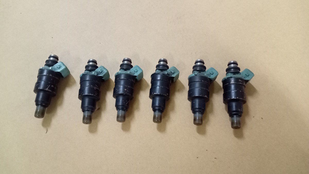 RB26 大容量インジェクター たぶんサード720cc 6本セット BNR32 