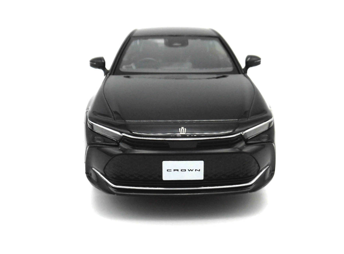 極美品 TOYOTA トヨタ 非売品 CROWN 新型 クラウン 1/30 ダイキャスト