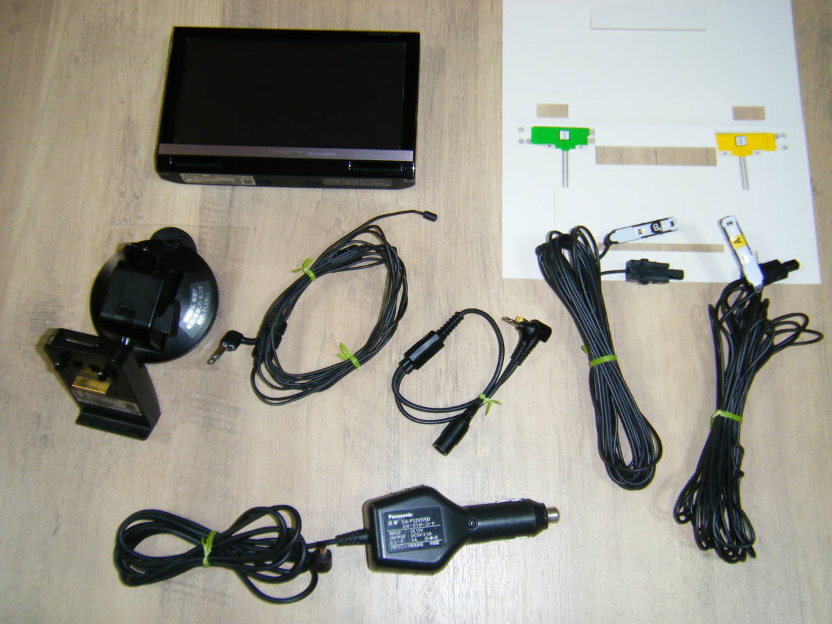 2015年地図更新済 パナソニック CN-GPA600FVD フルセグ内蔵SSDナビ 新品アンテナ付き