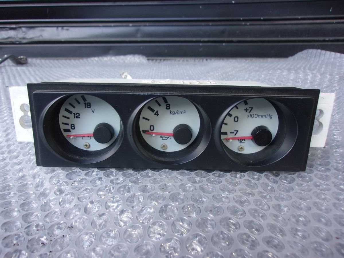 ★激安!★S14 シルビア 後期 純正 3連メーター 水温 電圧 油圧 ブースト ホワイトパネル ハーネス付き / 2Q6-1337