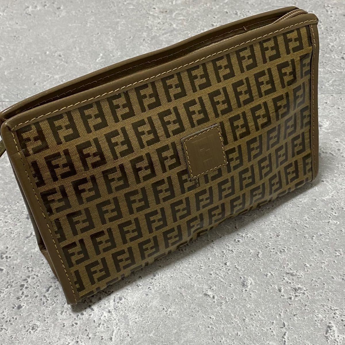 22-264】FENDI フェンディ ズッカ 柄 ズッキーノ FFロゴチャーム 型