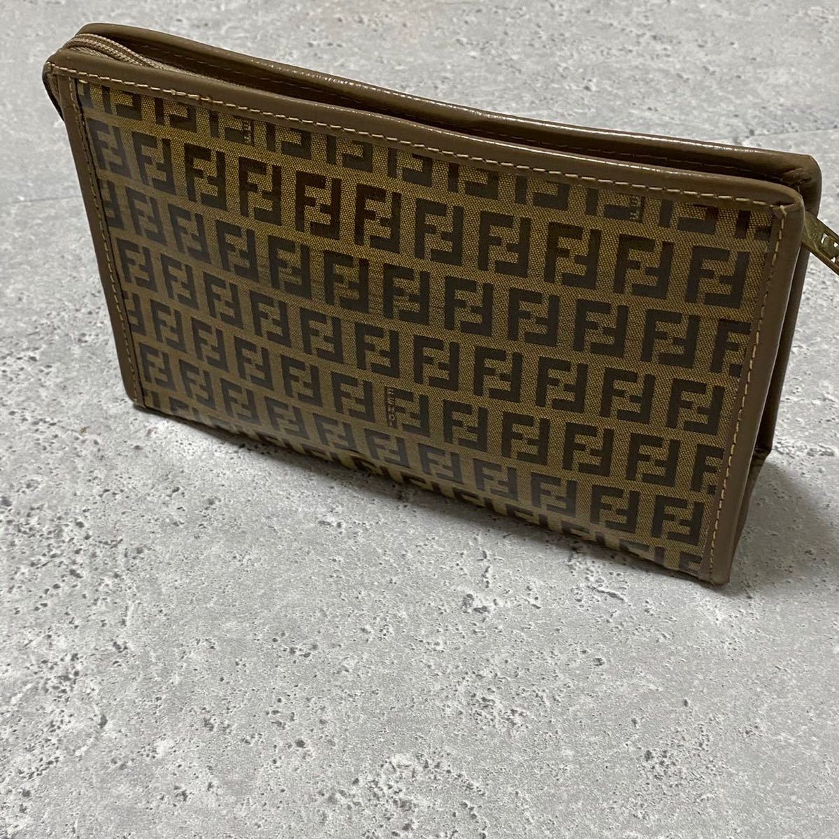 22-264】FENDI フェンディ ズッカ 柄 ズッキーノ FFロゴチャーム 型