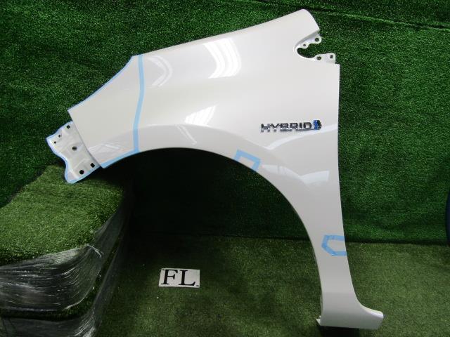 トヨタ アクア NHP10 フロントフェンダー 左 アクア NHP10 左フロントフェンダー 070 53812-52520 送料【M1】個人