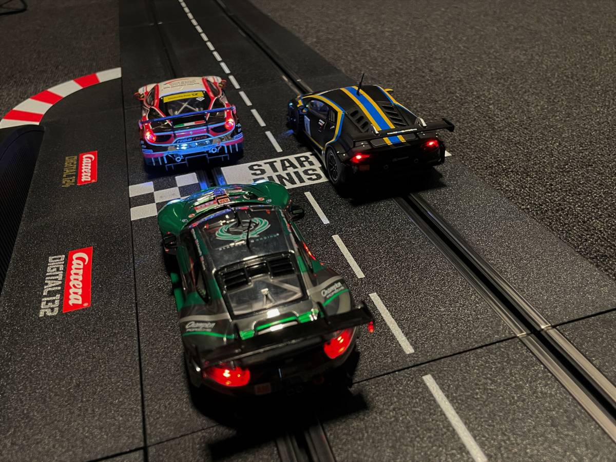 1⁄32 Carrera Digital132 カレラ スロットカー Frikadelli 0 Ferrari 1