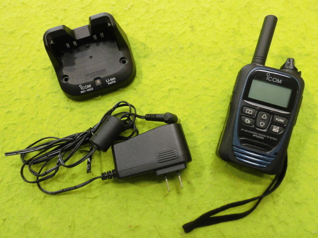 ☆[美品]icom IC-T90 マルチトランシーバー50/144/430MHz ICOM IC-T90 50/144/430MHz マルチバンドトランシーバー | PGT.UPRRP.EDU