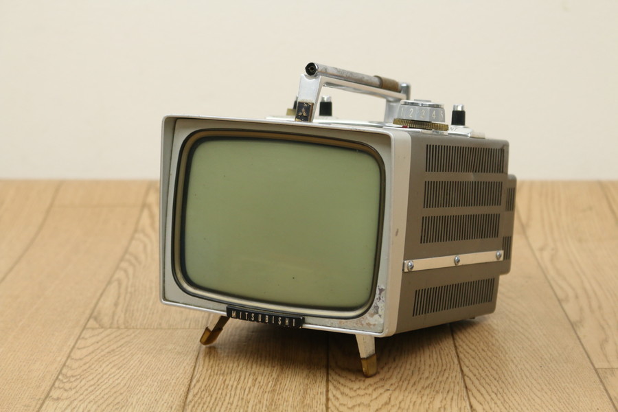 ブラウン管テレビ 三菱　年代不明　レトロ オブジェ　昭和 テレビ・映像機器 ブラウン管テレビ 三菱 年代不明 レトロ オブジェ 昭和