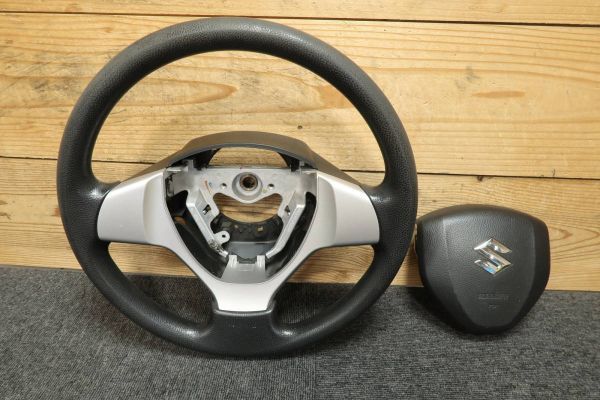 スイフトZC72S 純正ハンドルステアリング【ホーンパッド付き