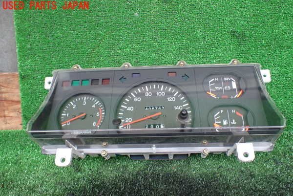 1UPJ-98476170]ランクル70系(HZJ77V)スピードメーター 中古(計器、追加 