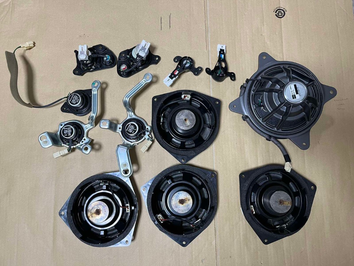 Toyota UZS186 マークレビンソン アンプ 86280-0w290 スピーカー