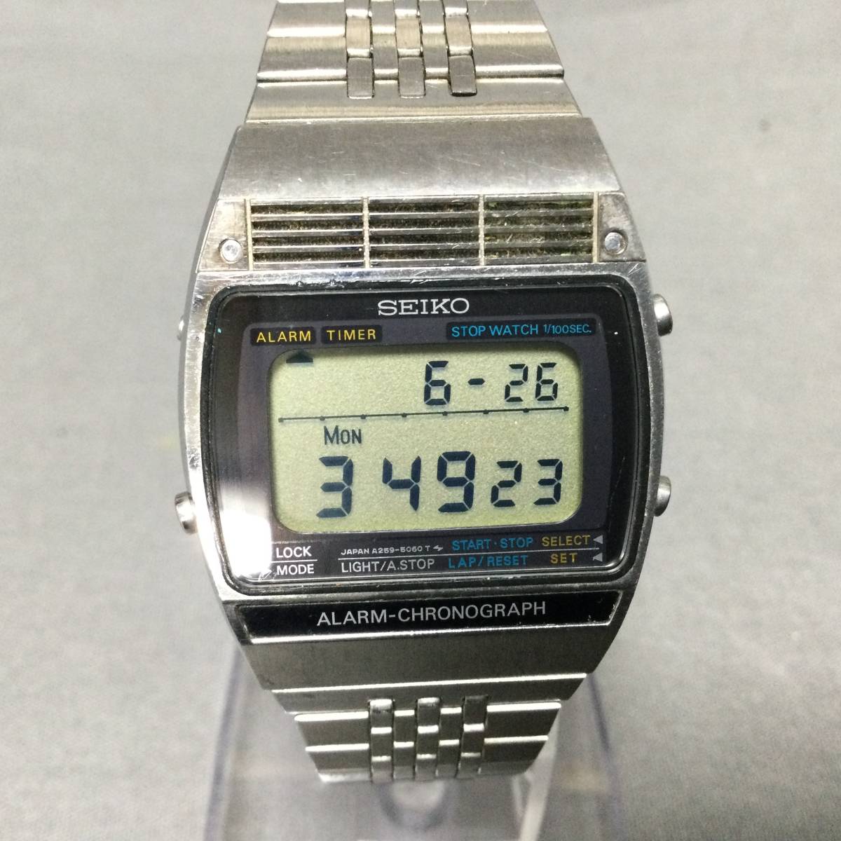 5506/29 GJ51252 SEIKO ALARM-CHRONOGRAPH A259-5070 デジタル 