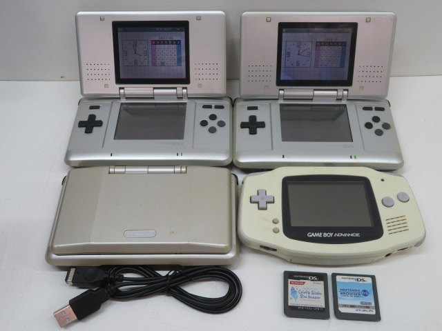 4台セット□Nintendo DS ゲーム機器 ゲームボーイアドバンス ニンテンドー ソフト メモリー拡張カートリッジ タッチペン2本付 USED 81106□
