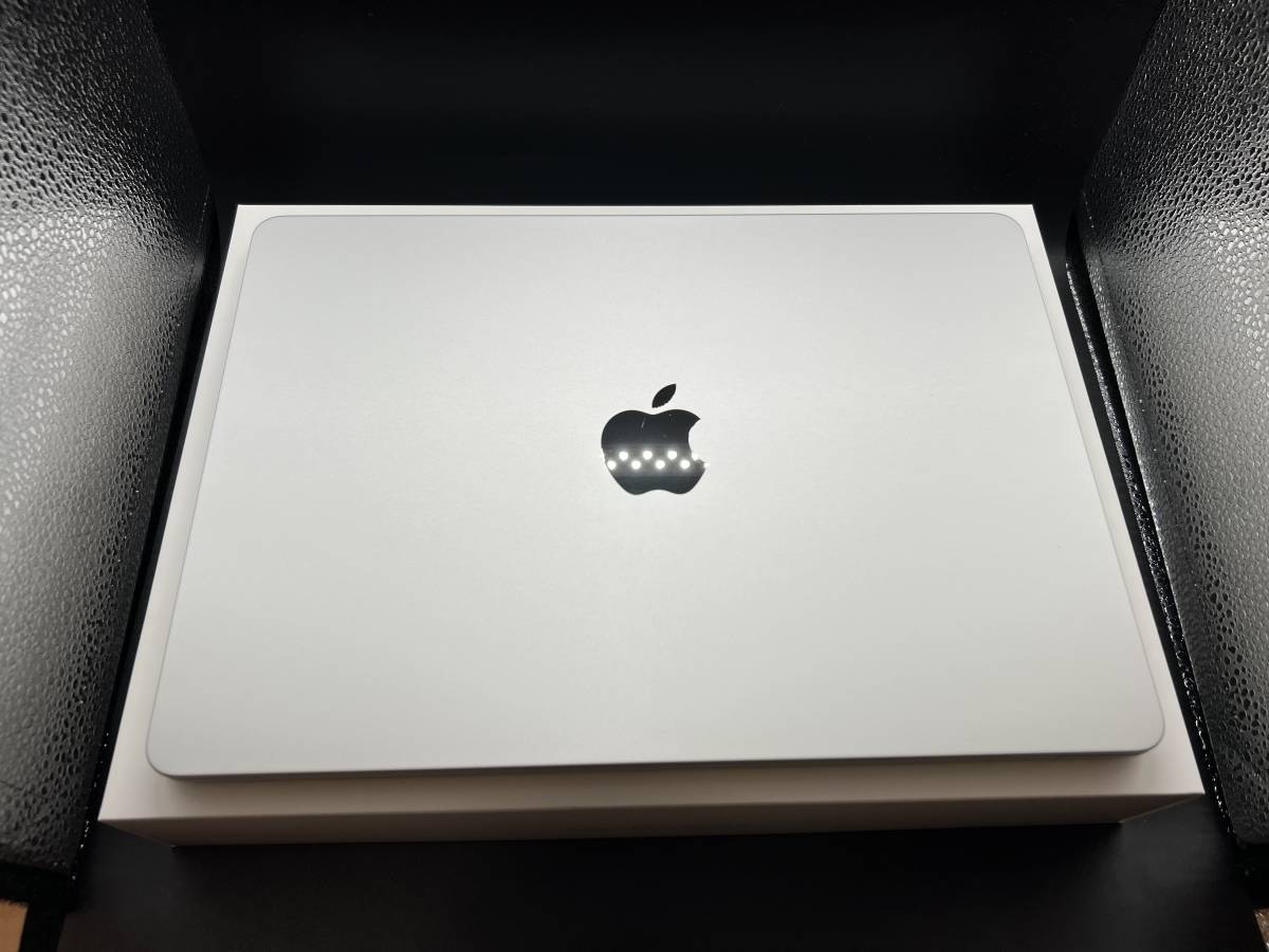 Apple MacBook 2.0GHz Core 2 Duo〈13.3_Late2006_MA700J/A 〉MacBook2
