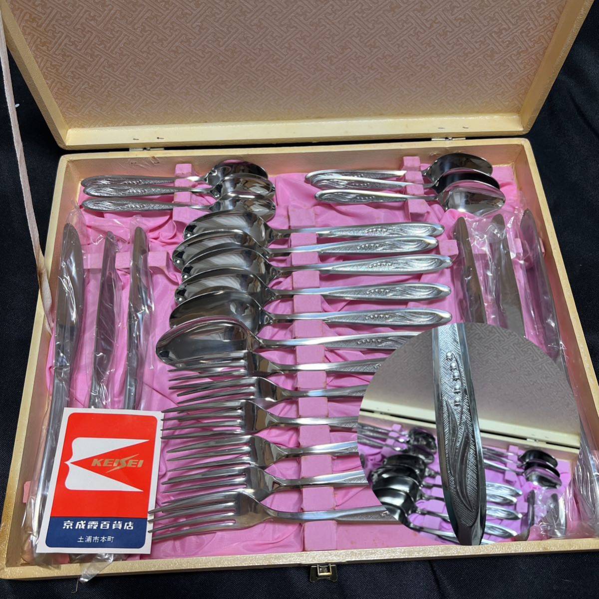 未使用　スズラン模様　カトラリーセット ステンレススチール レトロ