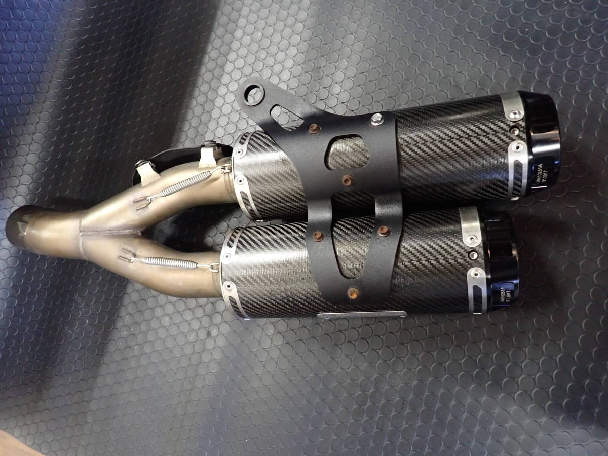 ドゥカティM1200用純正オプションテルミニョーニステンレス・カーボンスリップオンマフラーマップ付き テルミニョーニ スリップオン 1200S ロングサイレント 純正 R&frasl;S&frasl;X