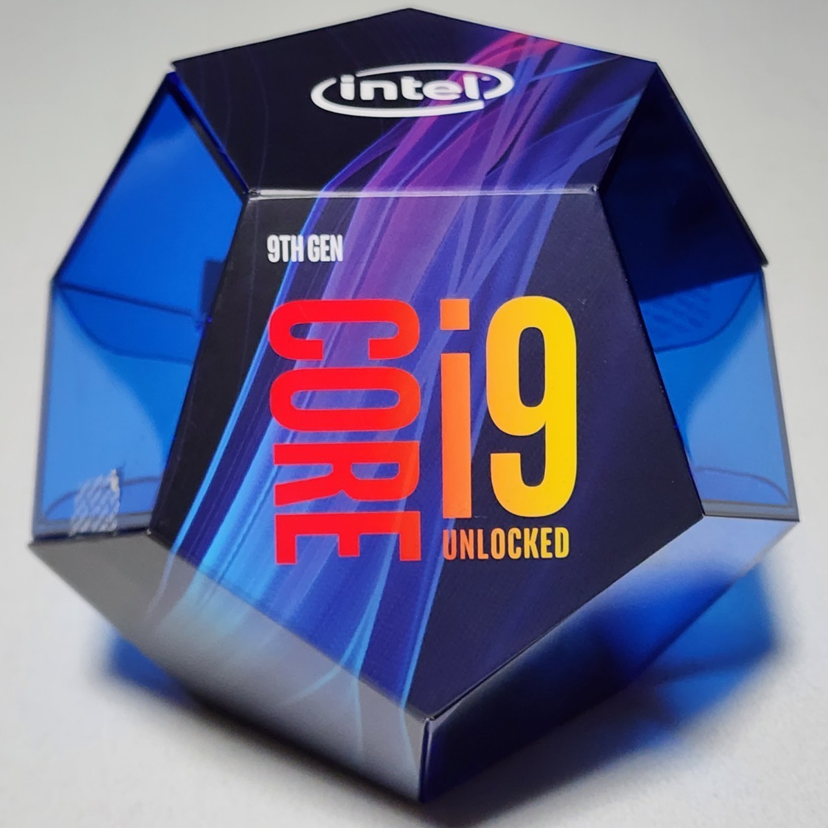 CPU Intel Core i9 9900K 3.6GHz 8コア16スレッド CoffeeLake PCパーツ 