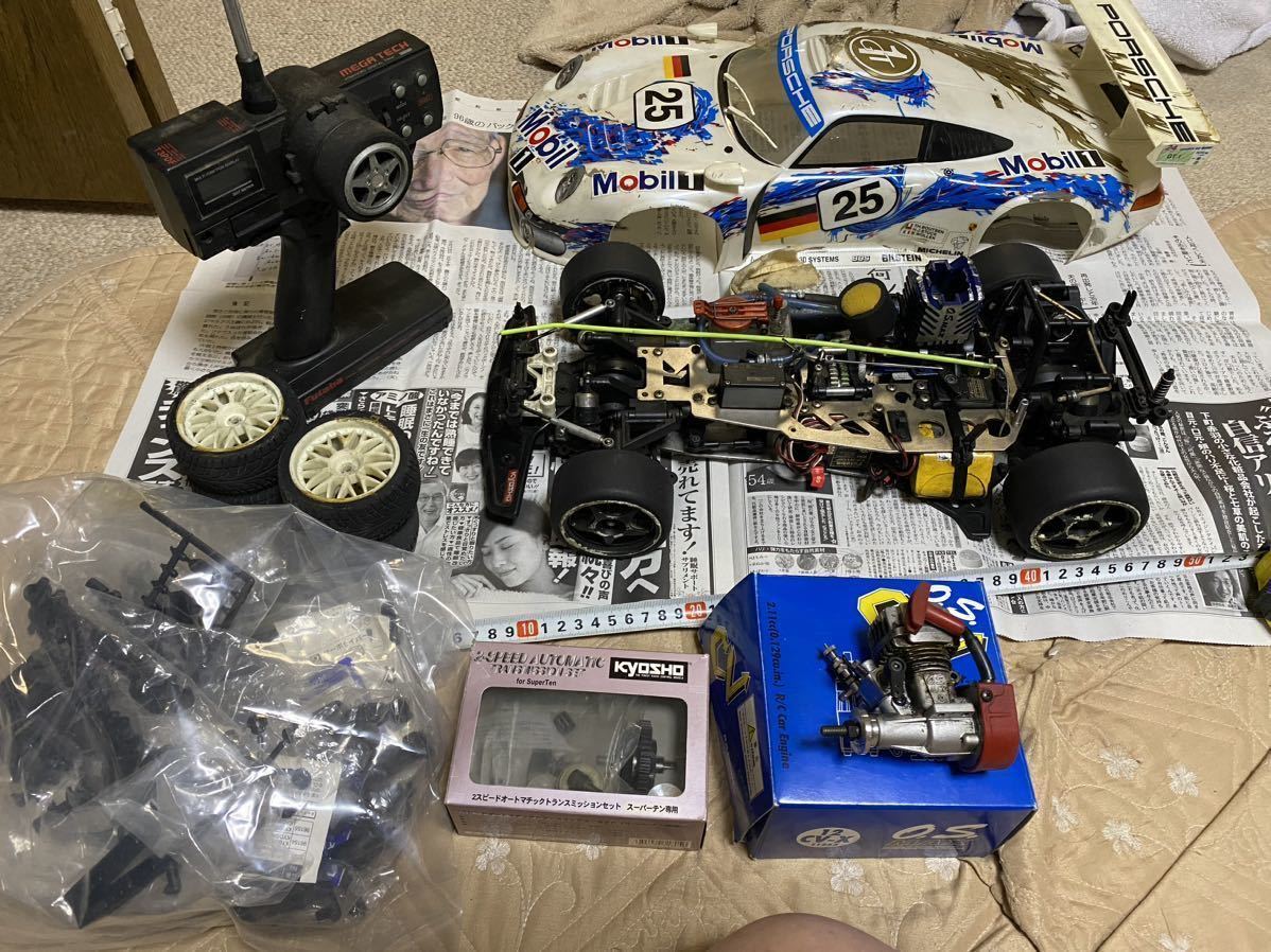 a*9様 10⁄1エンジンラジコンカー2台ジャンク品 多分京商製かと思います