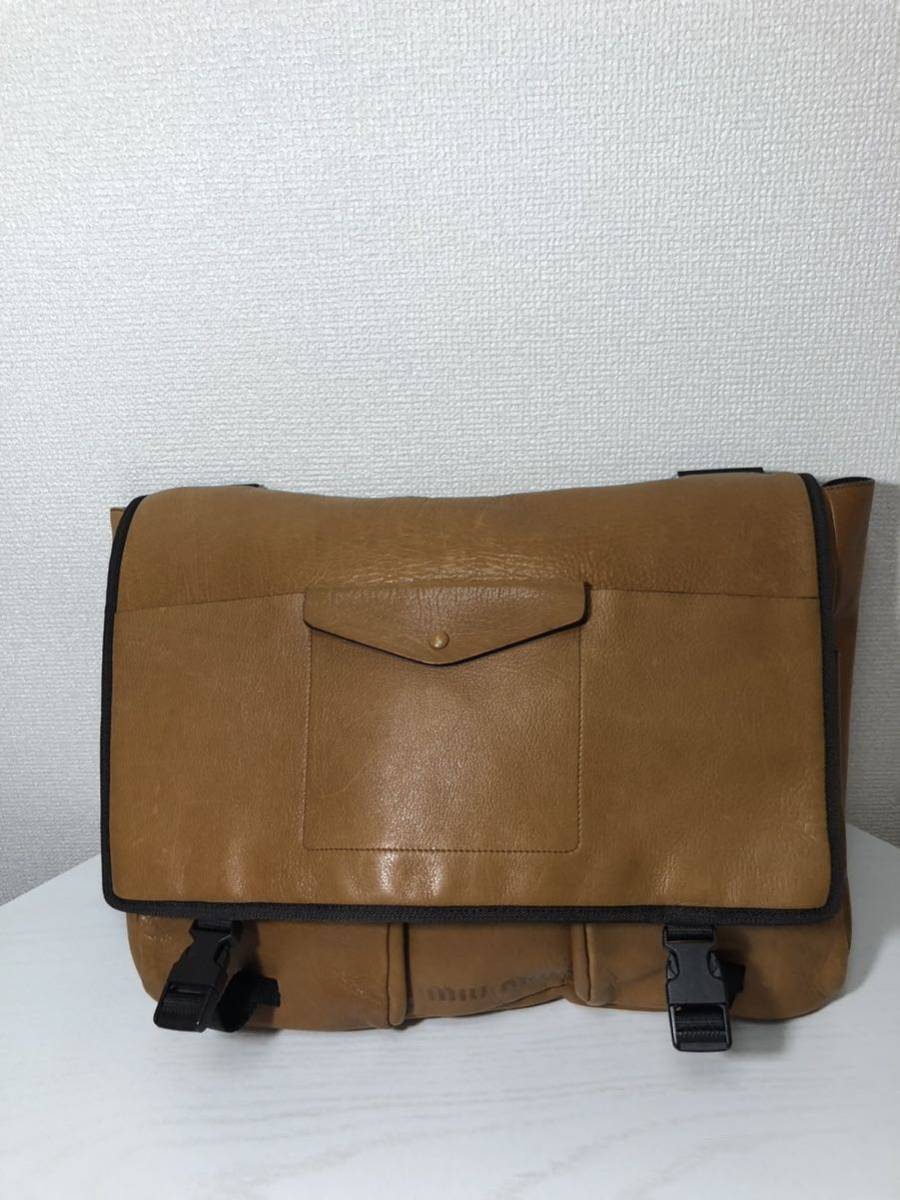 MIUMIU ミュウミュウ ショルダー ボストン 斜め掛け ロゴ 大容量 レザー　ブラウン