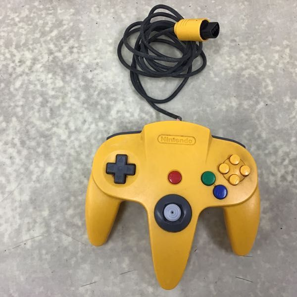 1円〜 箱無 ピカチュウNINTENDO64 本体 ブルー＆イエロー コントローラー イエロー 本体 ニンテンドー64 ピカチュウ