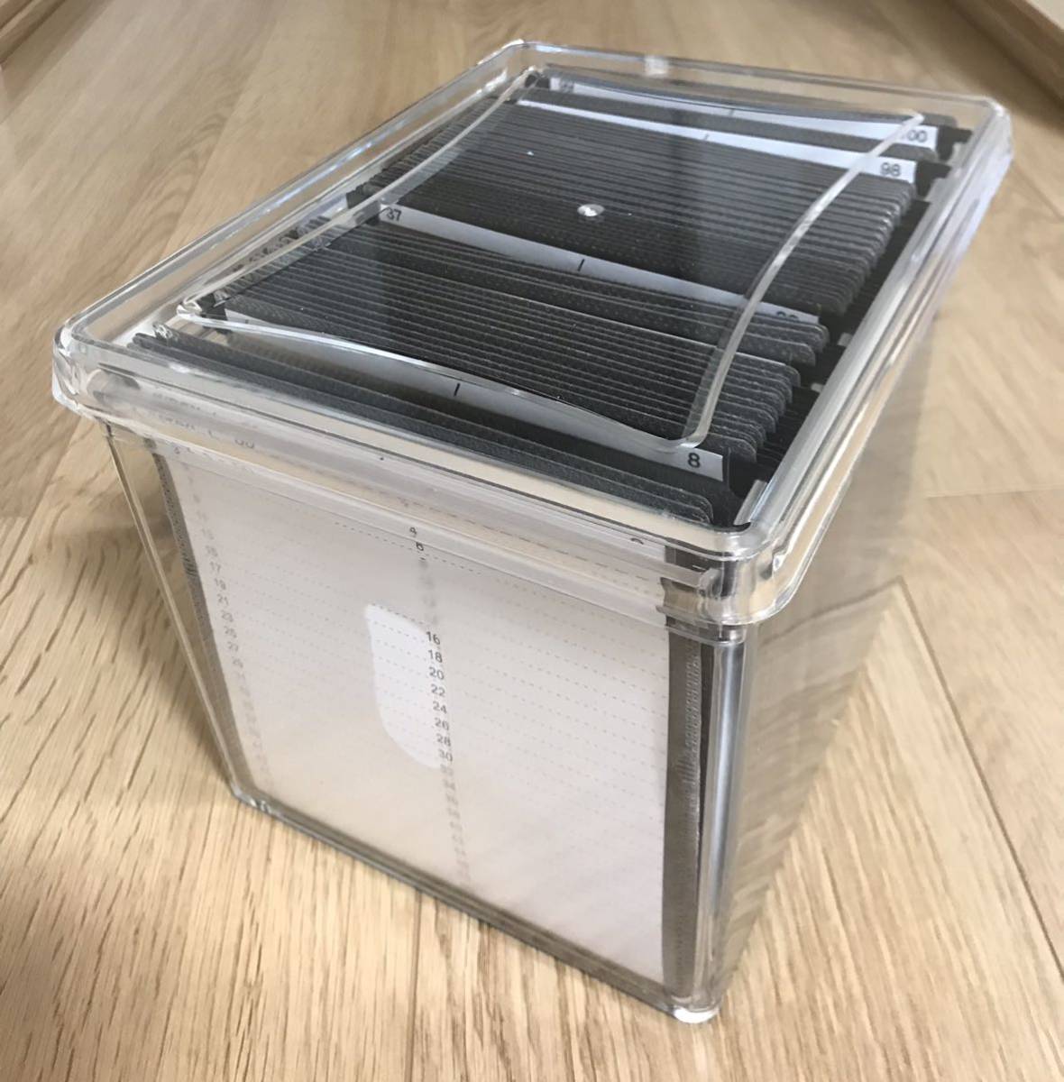 サンワサプライ アクリルボックスケース 100枚収納 FCD-FBOX14CL　ほぼ未使用品_2