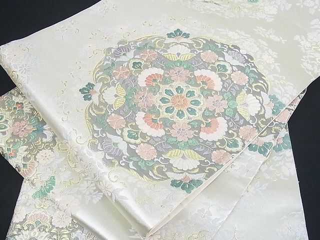 着物と帯オレンジ y280□お仕立て上がり金の地に唐草模様花鳥