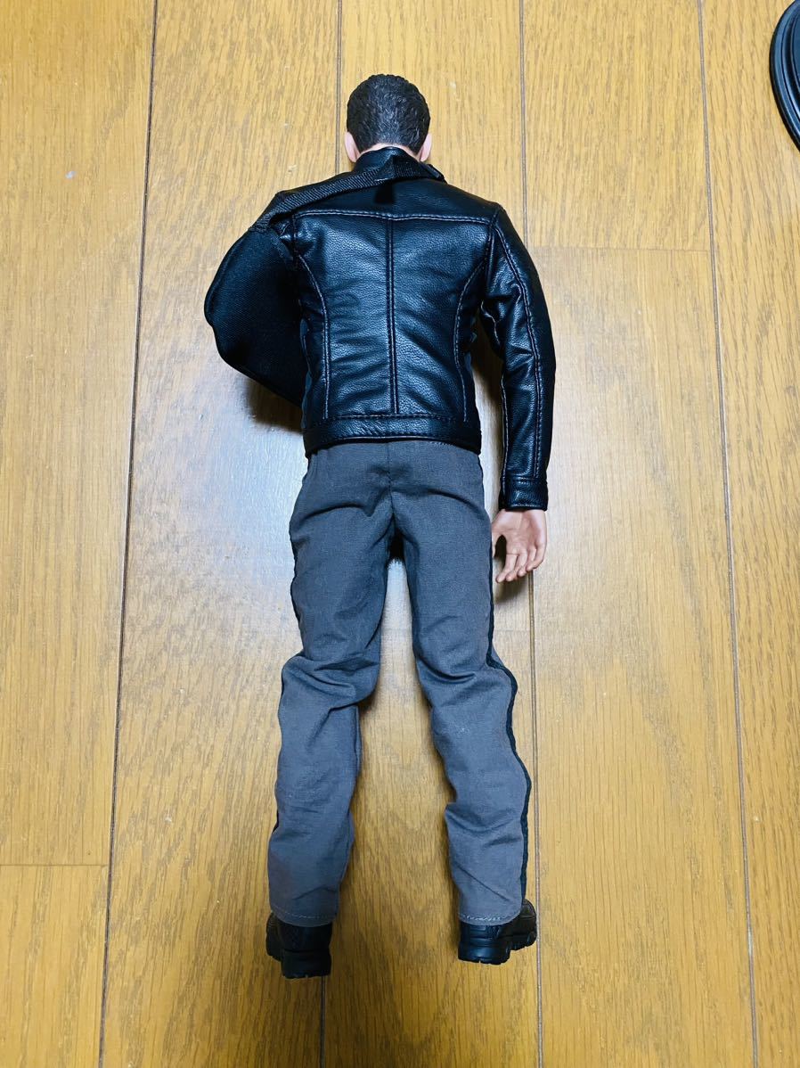 1/6 トニー スターク フィギュア 衣装 素体 アイアンマン HOTTOYS 
