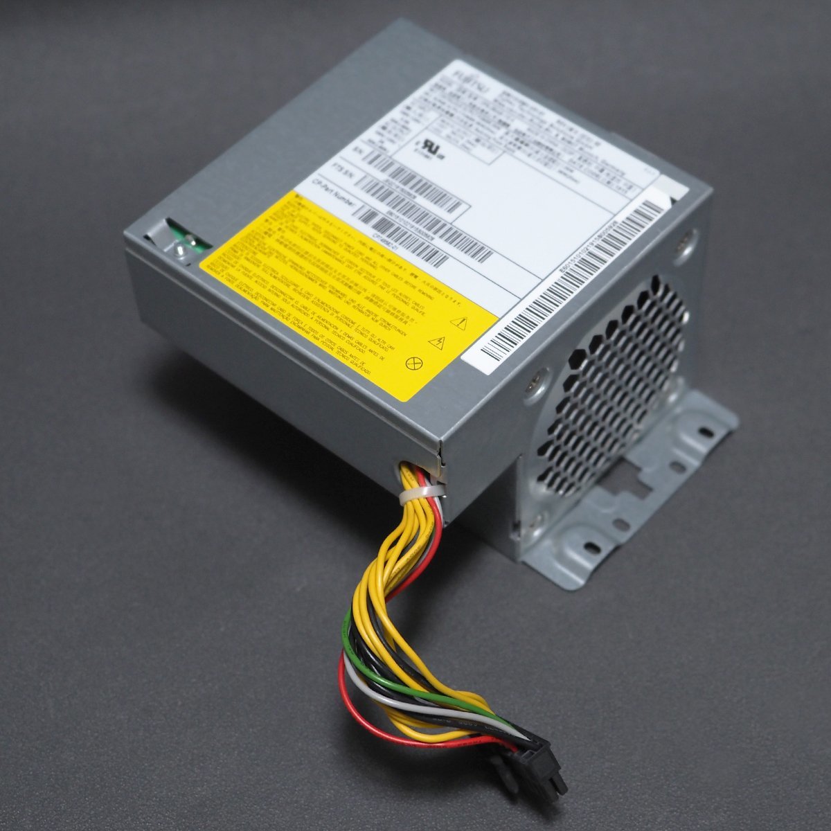 ☆富士通 ESPRIMO D588/VW Intel Core i5-8500(第8世代）メモリー 8GB