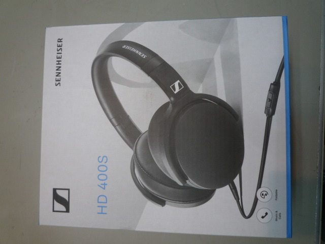 ゼンハイザー　ヘッドホーン　新品　ドイツ