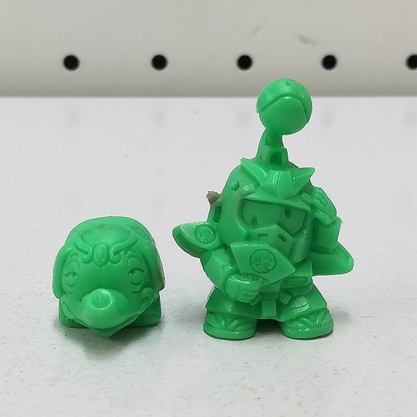 mK605a [人気] 元祖SDガンダム パート3 殿様ガンダム 象のジャンボ付 緑 | ガン消し M