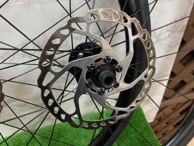 1○BONTRAGER(ボントレガー) PARADIGM ホイール タイヤ リア