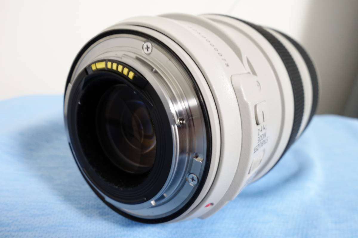 美品】Canon EF 70-300mm F4-5.6 L IS USM - Canon EF 70-300mm f⁄4 