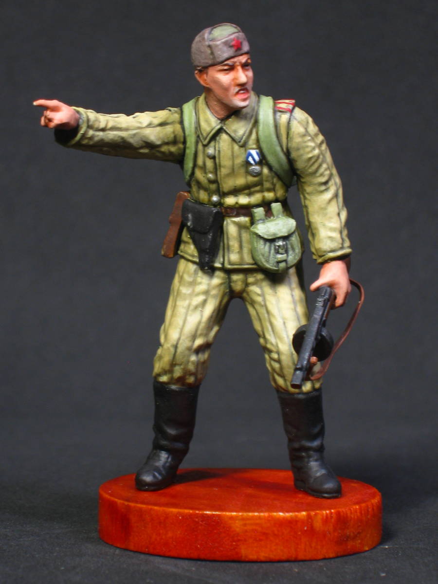 人気，100%新品 タミヤ 1/35 ソビエト歩兵進撃セット 指揮官G 完成品(完成品)｜売買されたオークション情報、yahooの商品情報をアーカイブ公開 - オークファン 完成品