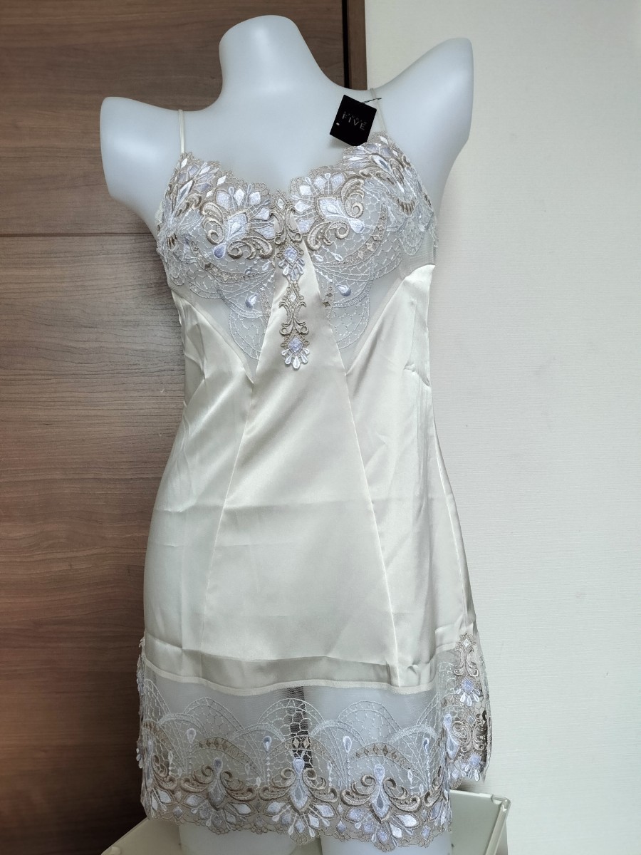 スタディオファイブ 1075 スリップ単品　85-80　新品未使用　タグ付き　透け　夏休みフェア