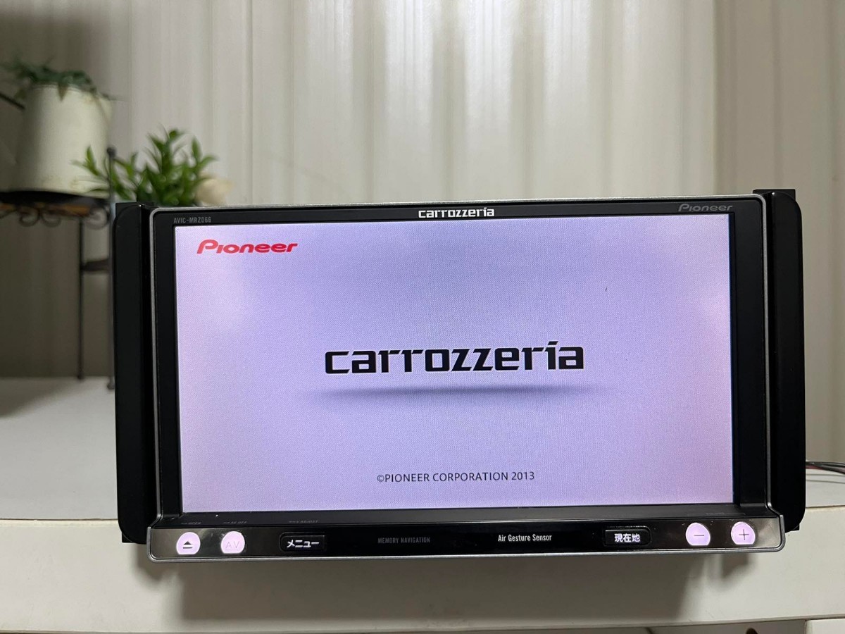 カロッツェリア楽ナビ上級モデルAVIC-MRZ066フルセグ/BT/DVD/SD Pioneer カロッツェリア AVIC-MRZ066/2013 AVIC-MRZ066 カロッツェリア