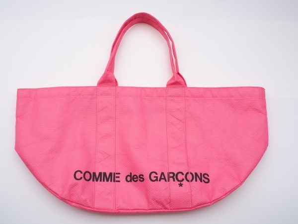 美品!! COMME des GARCONS　ギャルソン ピンク色 トートバッグ サイズ28X60X29㎝ぐらい