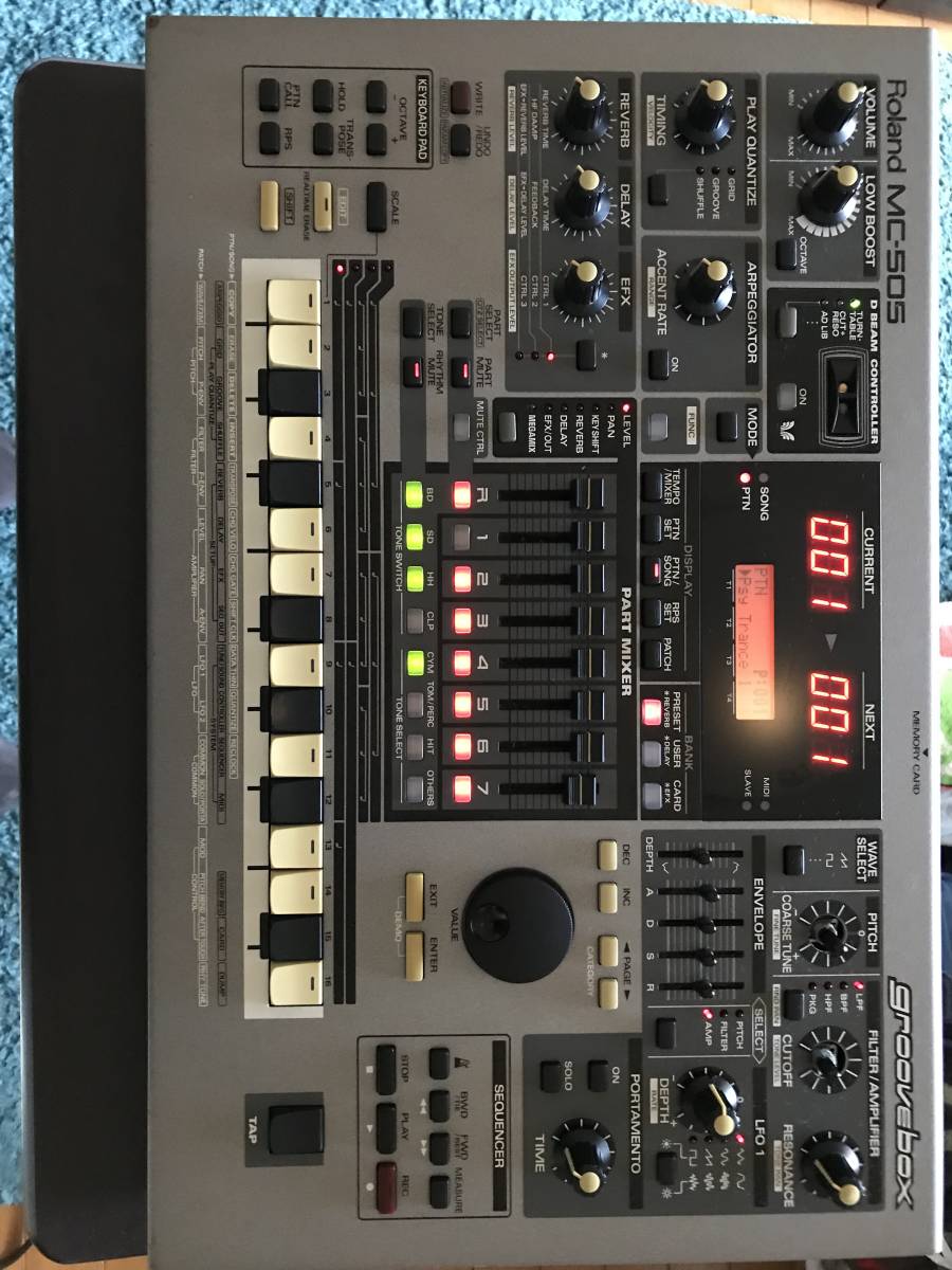 Roland MC-505 Groovebox グルーブボックス ローランド Roland MC-505
