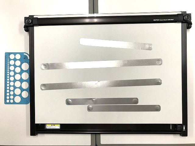 美品 MUTOH UM-06N7 ムトー 製図版 ライナーボード 建築士 A2 MUTOH 